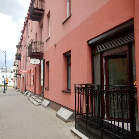 Apartamenty Centrum Z Wanna Dwuosobowa Piotrkow Trybunalski Exterior photo